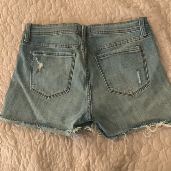 Frayed stretch denim shorts - Picture 2 of 3